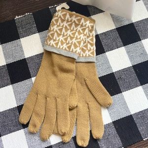 Michael Kors Gloves - New with Tags!